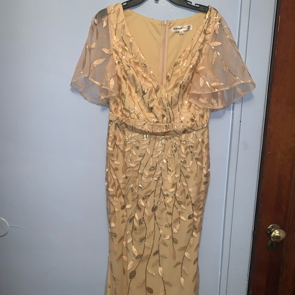 GOLD/BEIGE FLORAL DRESS SHORT SLEEVES XL - Picture 1 of 6
